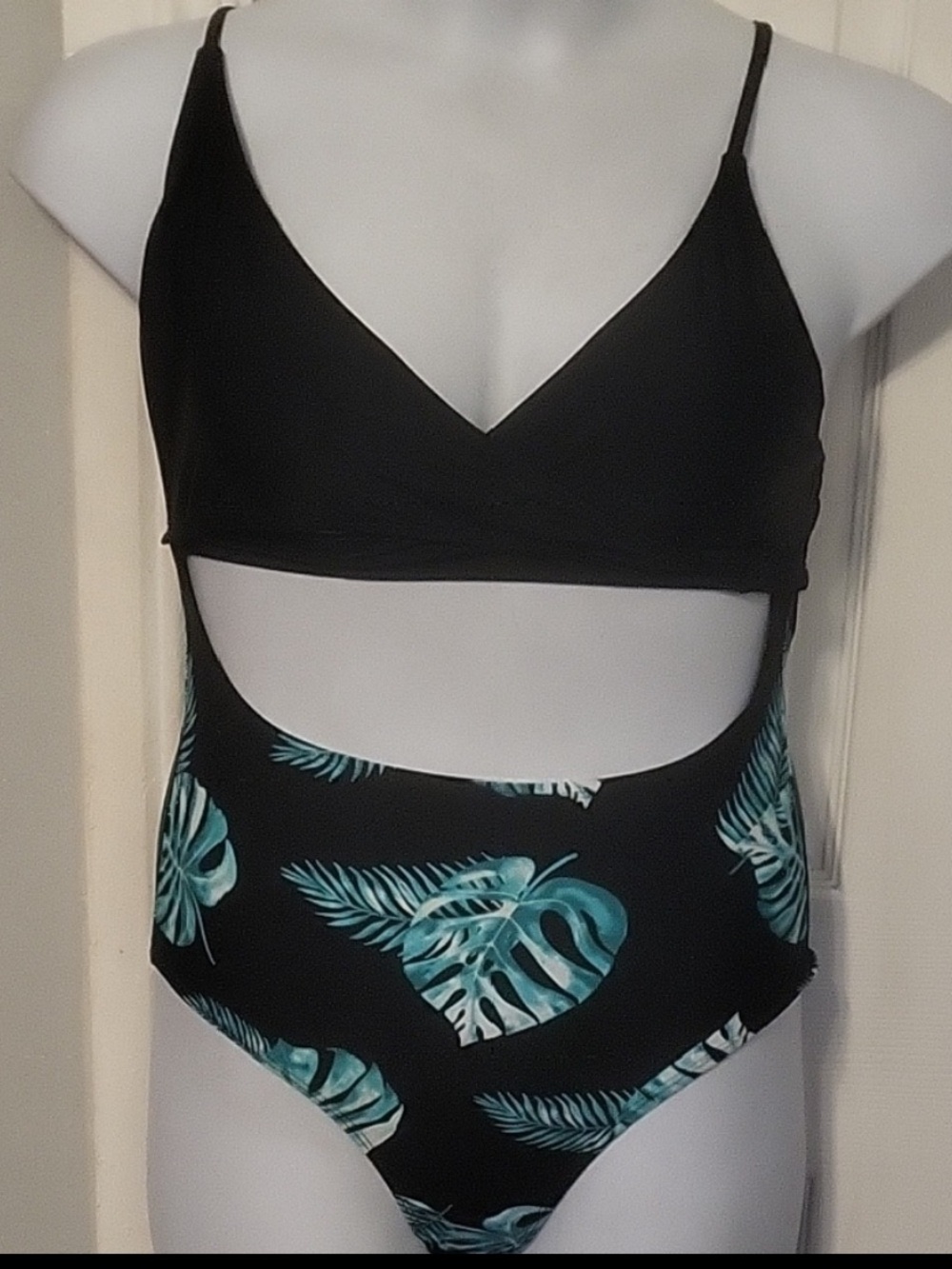 SHEIN Black and Teal Leaf Print One Piece Swimsuit